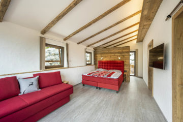 Master Bedroom mit begehbarem Kleiderschrank